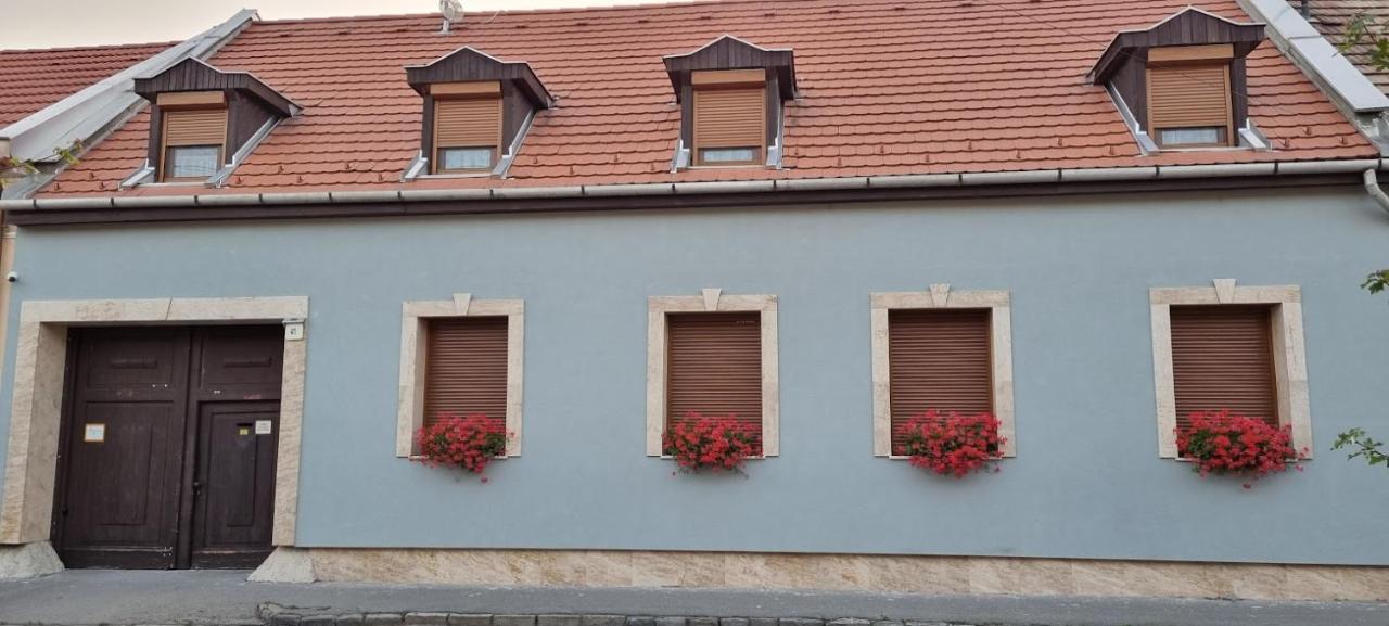Szekely Vendeghaz Hotell Esztergom Exteriör bild